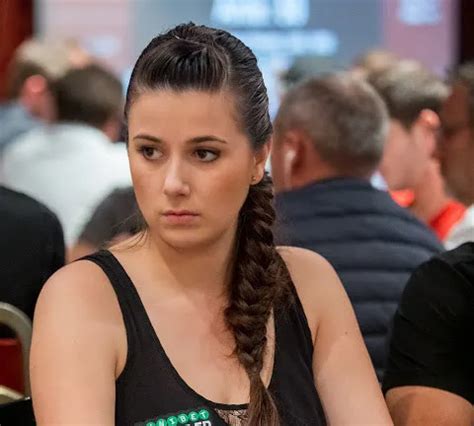 Julia Vassort Poker